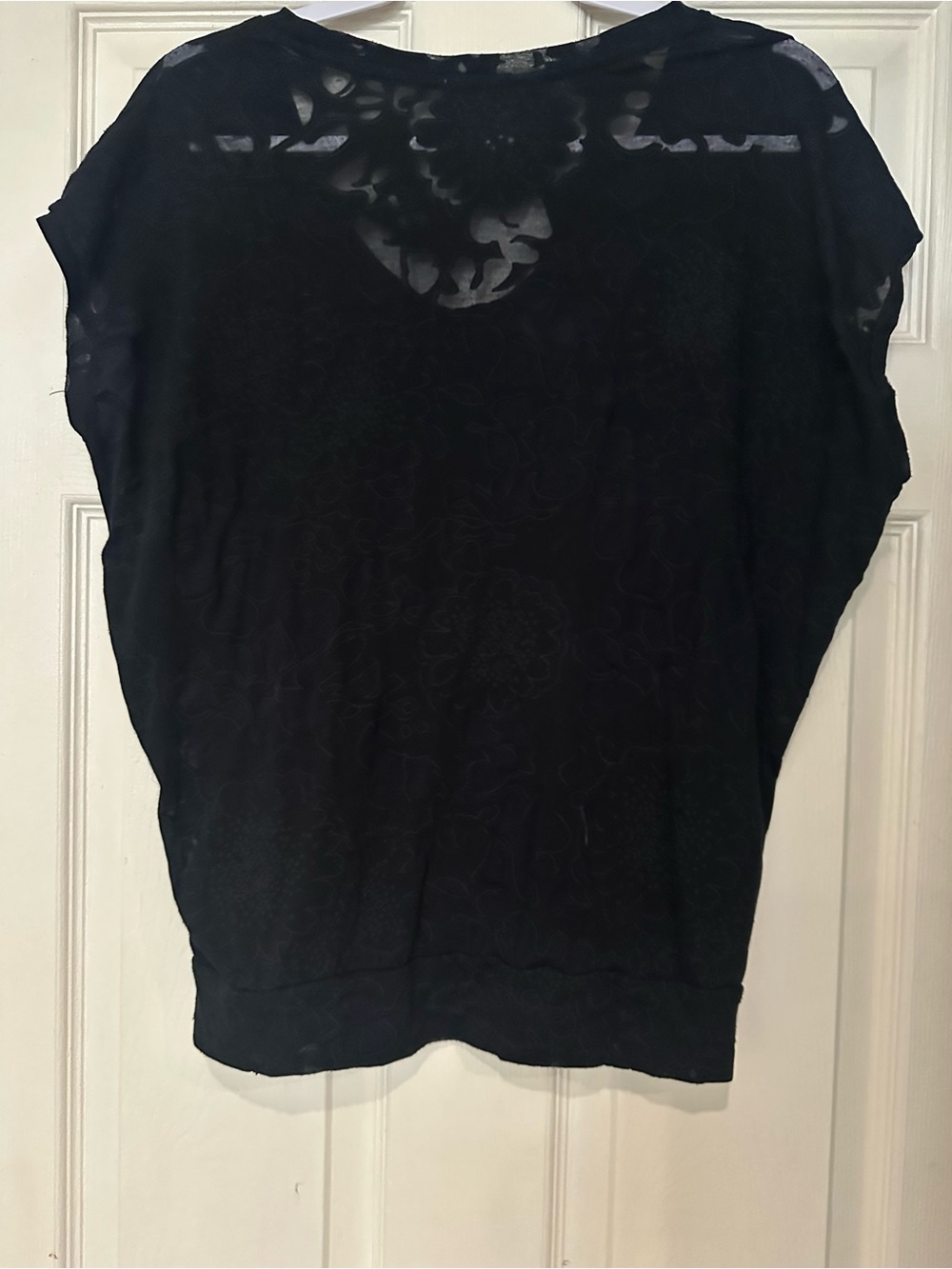 GAP Black Short Sleeve Lace-Back Tee